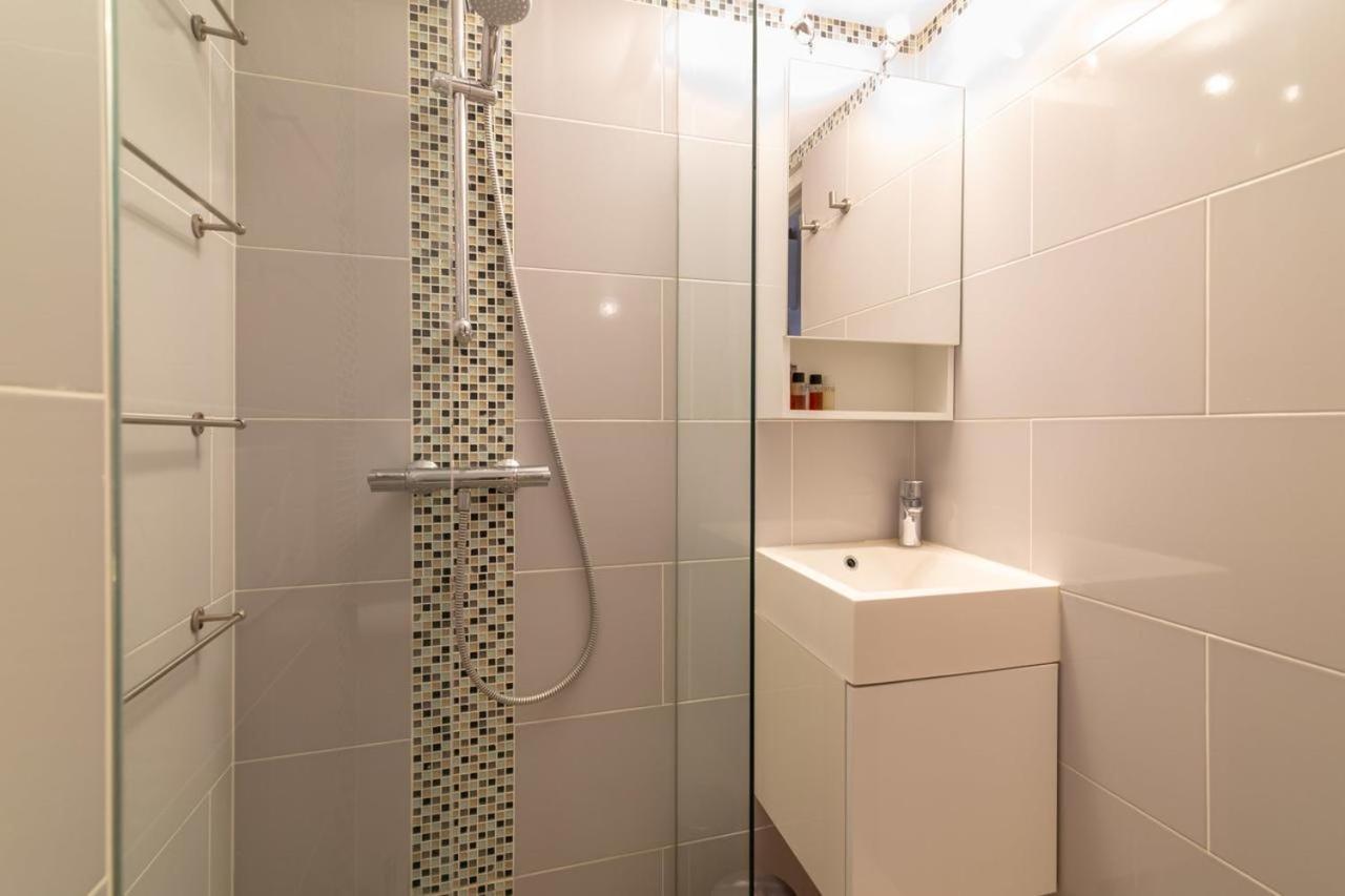 Beautiful And Cozy Apartment In The Heart Of Кан Екстериор снимка
